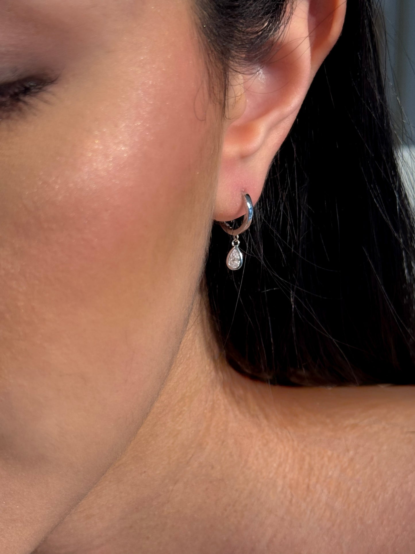 ARETES PLATEADOS TIPO ARO - CRISTALIA