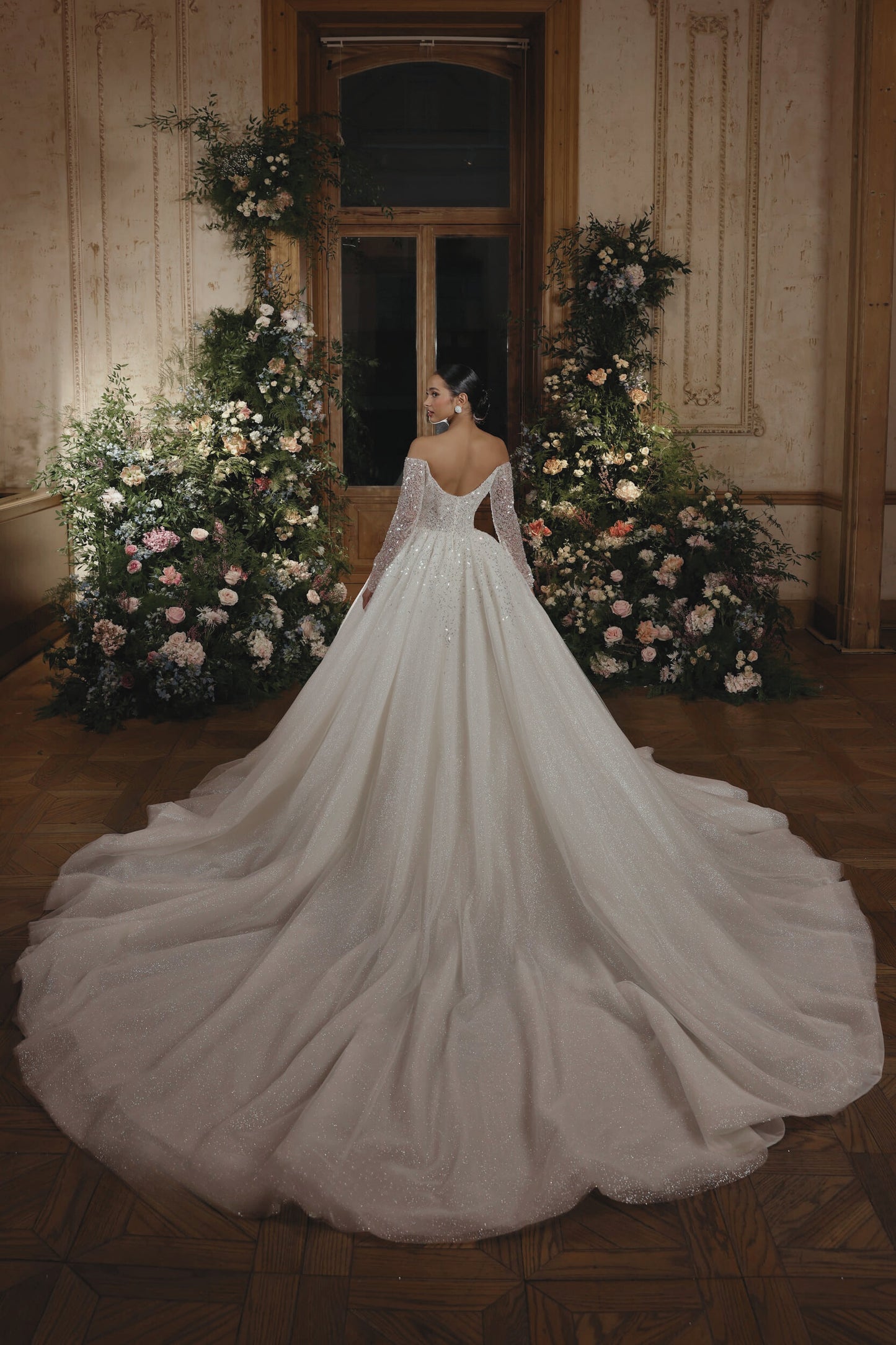 ANAHI - VESTIDO DE NOVIA PRINCESA CON BRILLO MANGA CAIDA