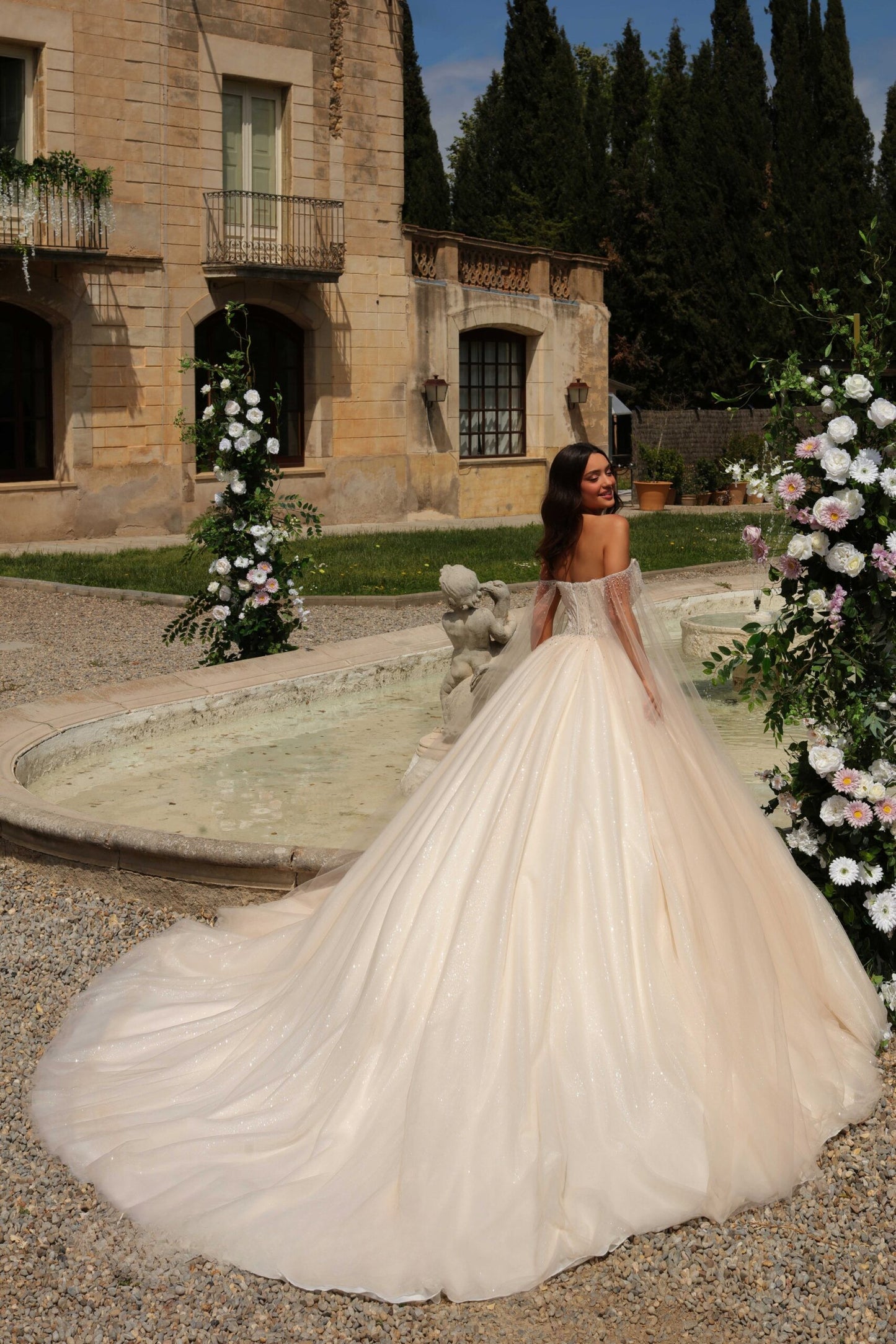 VESTIDO DE NOVIA PRINCES BRILLANTE -NAIA