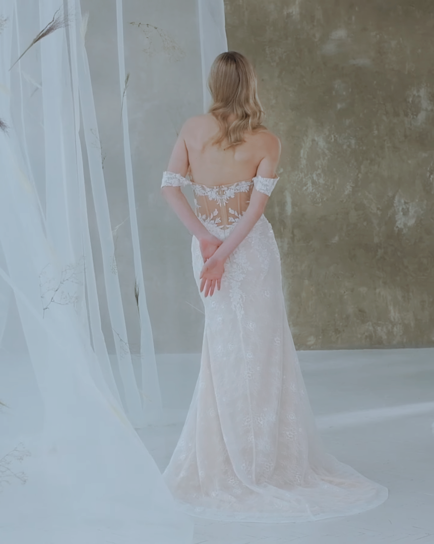 VESTIDO DE NOVIA MANGA CAIDA - MEDINA