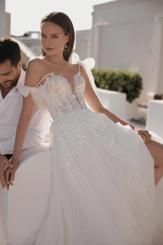 VESTIDO DE NOVIA CON TIRAS EN V - IRIS