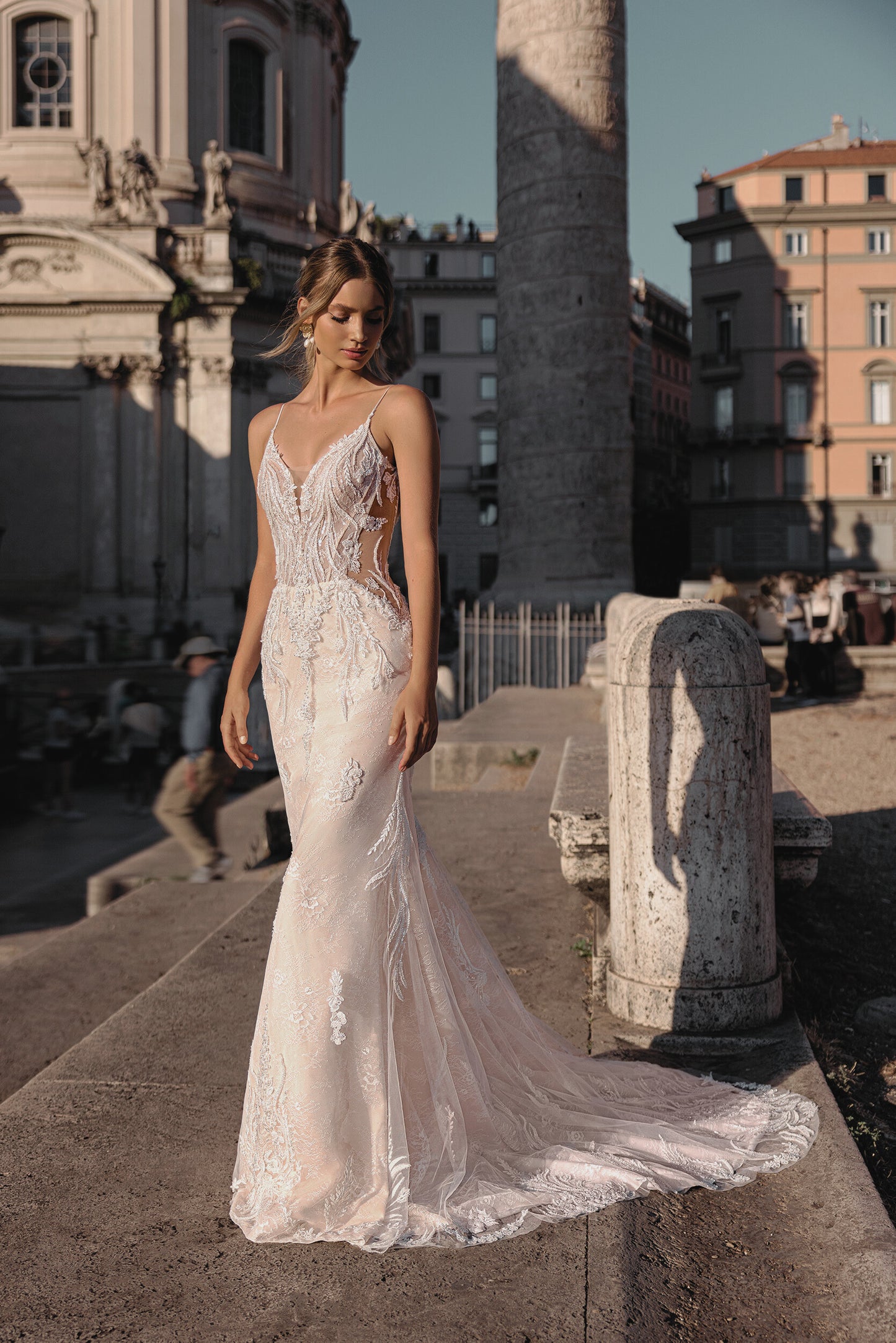 VESTIDO BLANCO SIRENA CON TRANSPARENCIAS - LINA