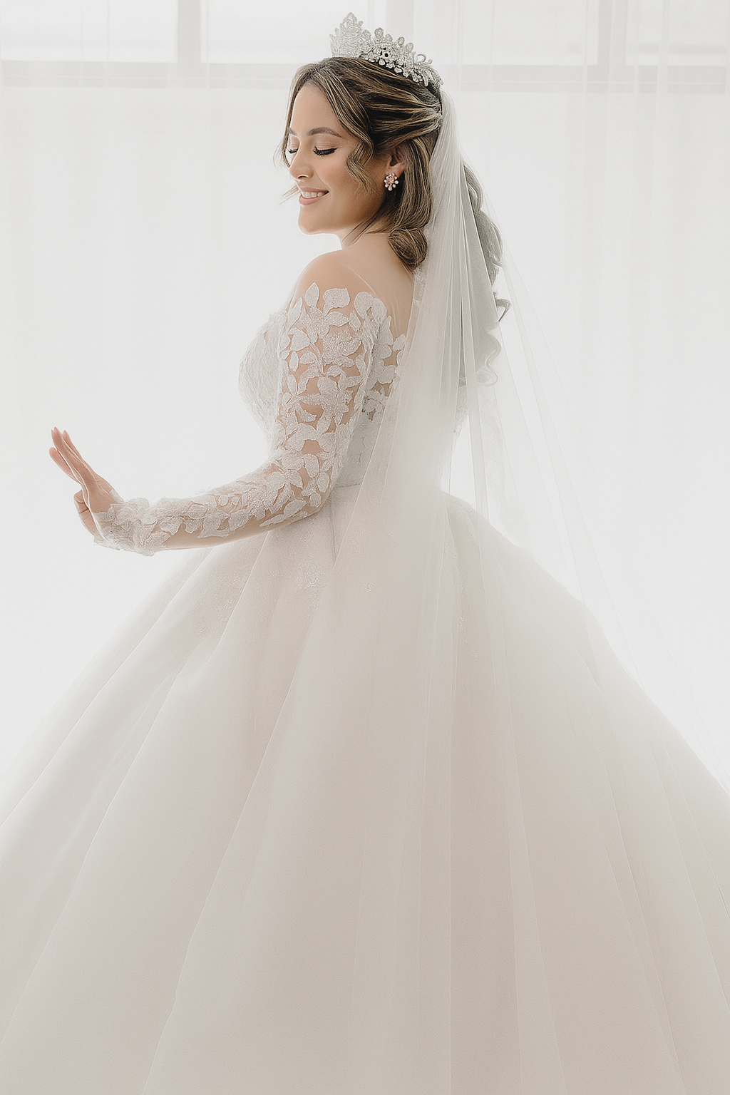 DIANA -CORONA PLATA  PARA NOVIAS CON PERLAS