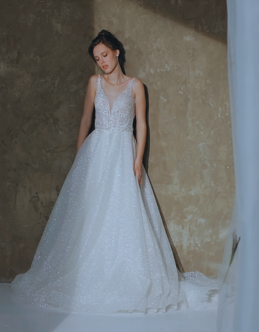 VESTIDO DE NOVIA BLANCO CUELLO EN V - DIONA