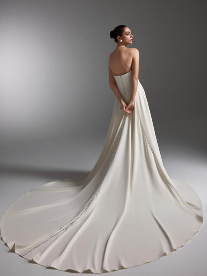 VESTIDO SILUETA SIRENA CON SOBREFALDA INCORPORADA - CELESTE