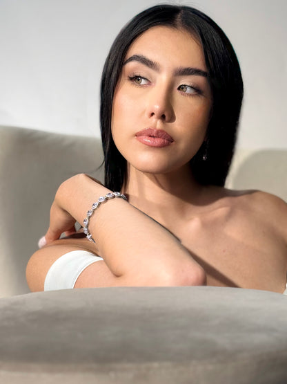 BRAZALETE ELEGANTE EN PLATA CON ZIRCON ENGASTADO -DIVNE