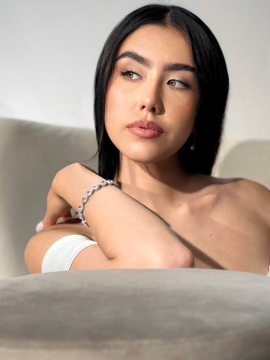 BRAZALETE ELEGANTE EN PLATA CON ZIRCON ENGASTADO -DIVNE