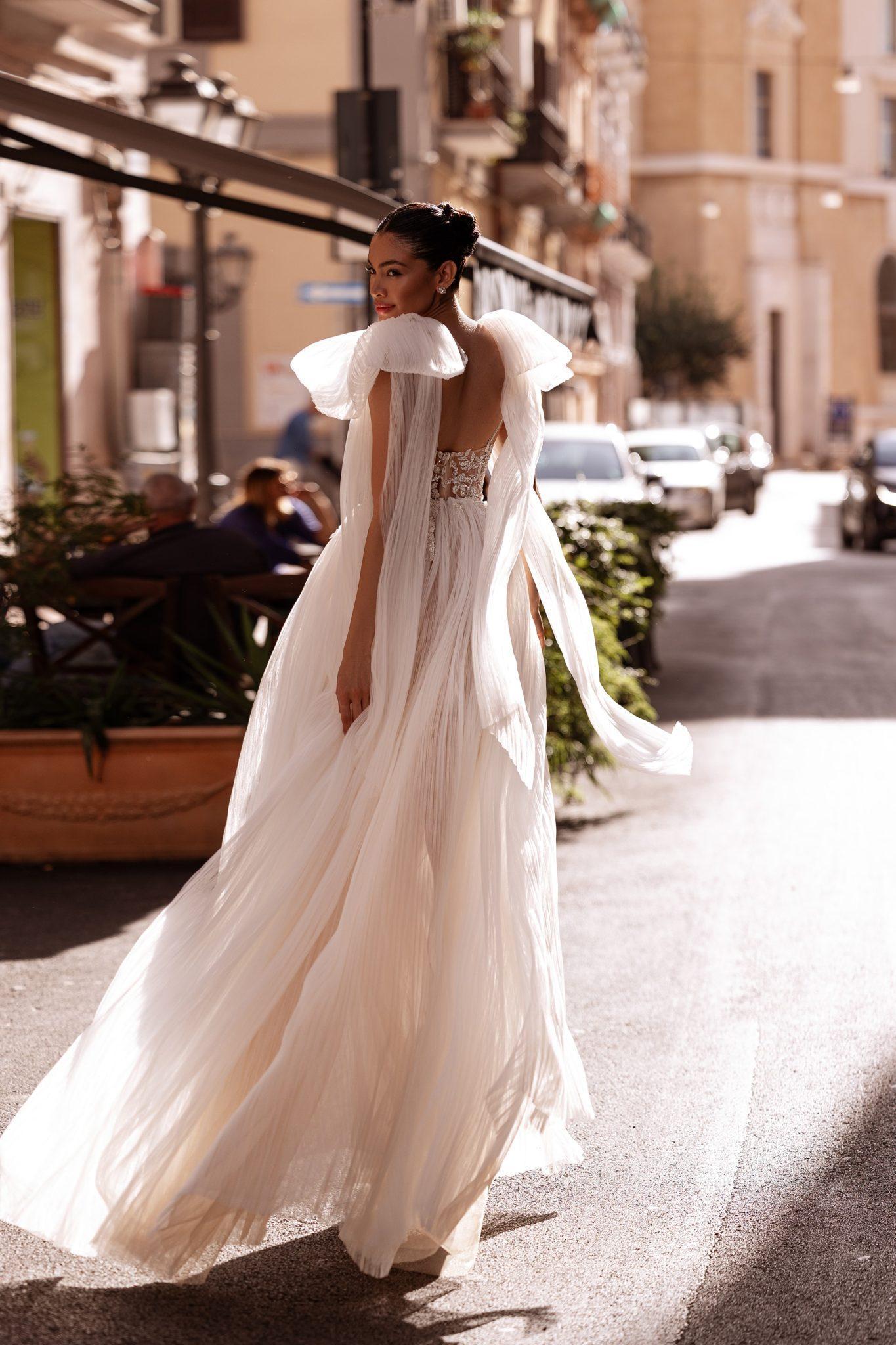 VESTIDO DE NOVIA CAIDA LIGERA Y ESCOTE EN V - SENSATIONAL